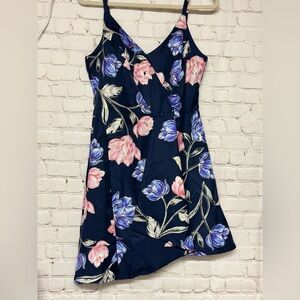 Emerald Sundae | Floral | Scoop Neck | Blue, Pink, Gold | Size M